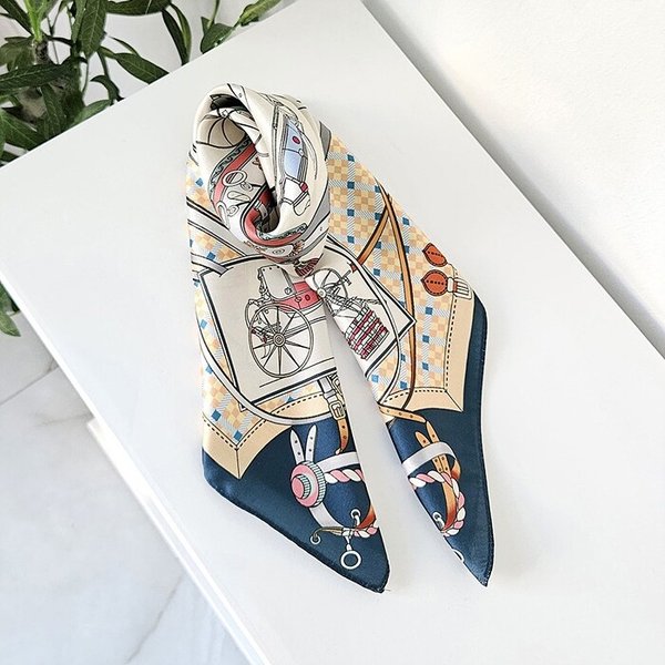 [올리비에스클로젯] 마차 사각 스카프_O2603AC007A