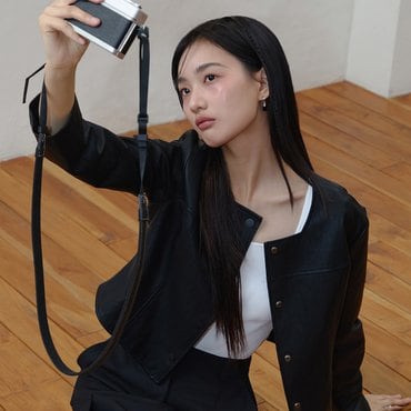 잇미샤 [25 S/S] 잇미샤 슬림핏 에코레더 자켓 ITP2ZLJ770