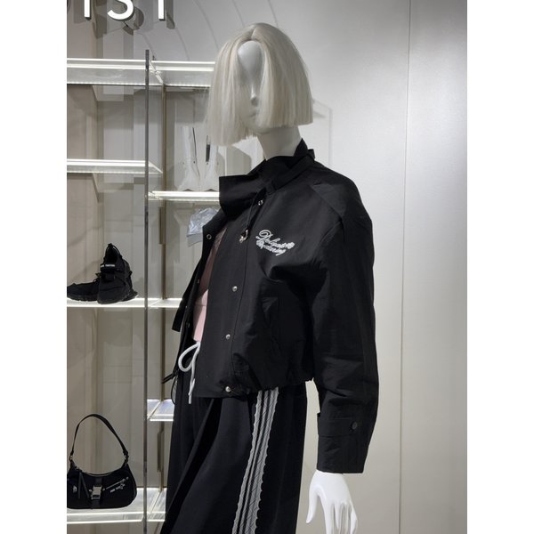 [파주점] 스프링 스트랩 자수 점퍼 (ES2OJP52)