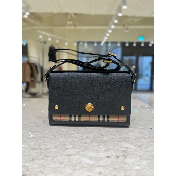 [부산점] 여성 빈티지 체크 노트 바디 크로스백 8021110