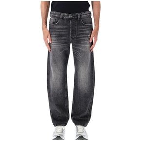 26FW 디젤 데님 팬츠 A18974 0HDBF 02 WASHED BLACK DOM