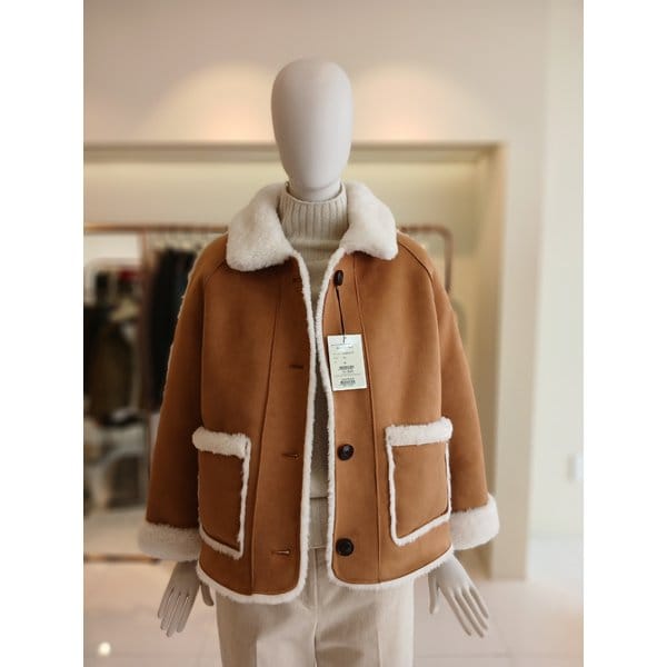 [여주점] 씨씨콜렉트 양털리버시블무스탕점퍼 E254psj161