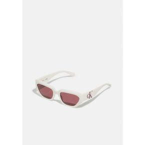 4053919 Calvin Klein UNI - Sunglasses ivory