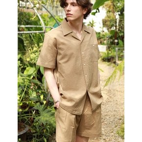 seersucker two tuck shorts (Beige)