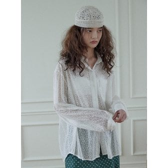 호쿠스포쿠스 Sheer flower shirt / White