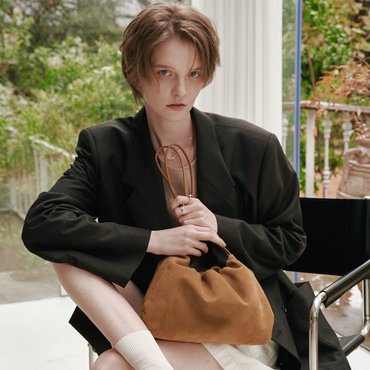 드메이커 Soufflé shoulder bag-suede walnut DF25JASB05D