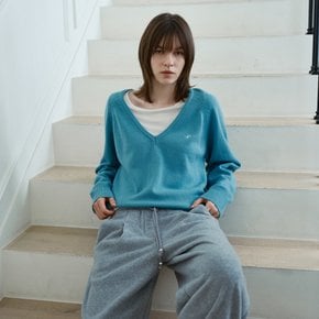울블렌드V넥니트 J1KT720C