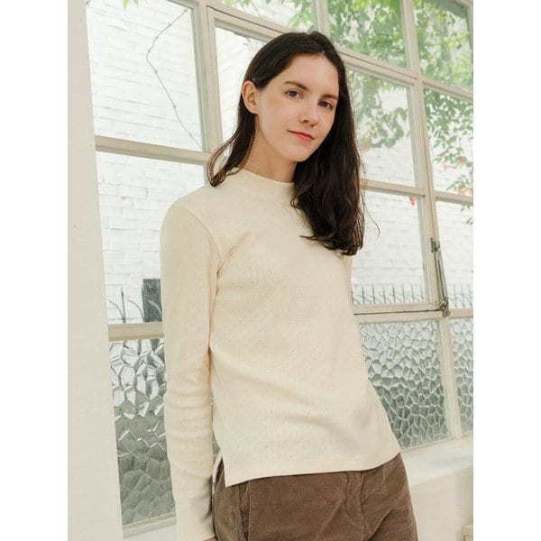 아일렛 하이넥 T 크림 250907CR