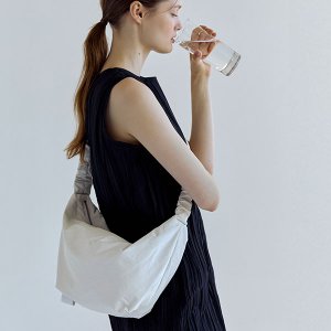 조셉앤스테이시 [8/13예약배송] Daily Shirring Bag M Sleek White