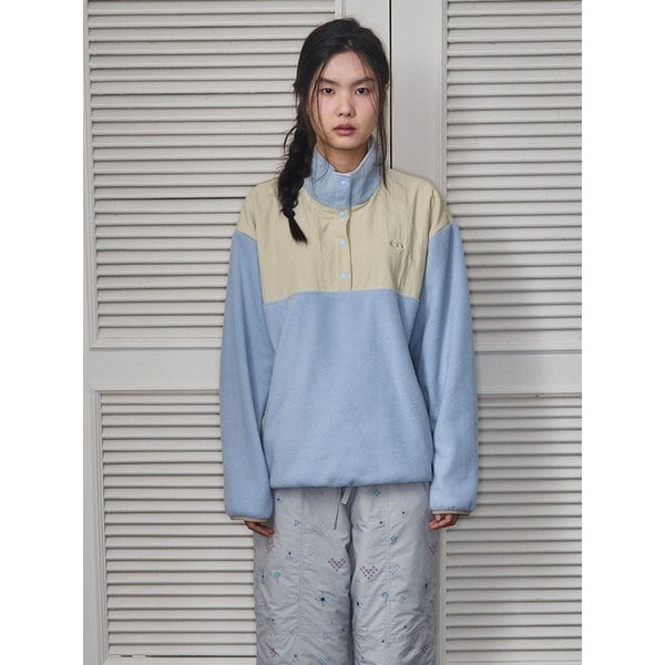 Soft two-tone fleece pullover- Beige blue