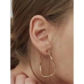 Curvy earring (L)