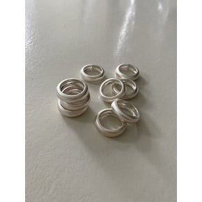 Basic bold ring