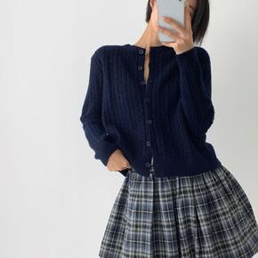 여자 가을 데이트룩 버튼 라운드 꽈배기 여리 가디건