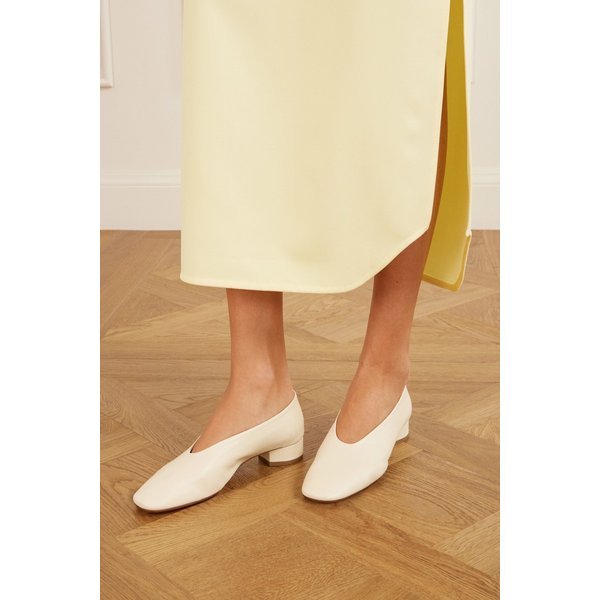 에이디 델리아 가죽 펌프스 크림 46376663163070420