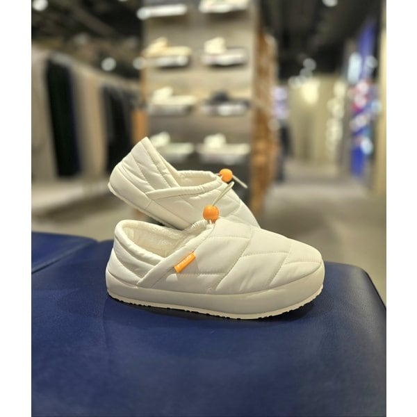 [파주점] 공용 푸퍼  매트 V2 방한화 (1XM02357G-141)