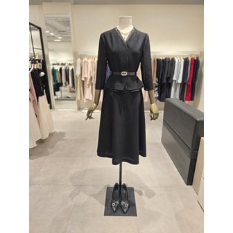 지고트 [파주점] 프릴 브이넥 페플럼 원피스 JS4B0OP851