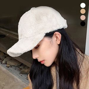 오너클랜 영문 포인트 겨울 패션 아이템 모자 퍼 털 모자 볼캡