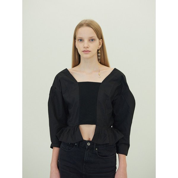 [리퍼브]Square Ruffle Blouse Black