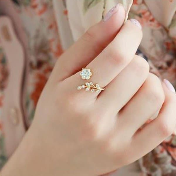 [옷자락] 여자 플라워 큐빅 프리사이즈 데일리 패션 반지
