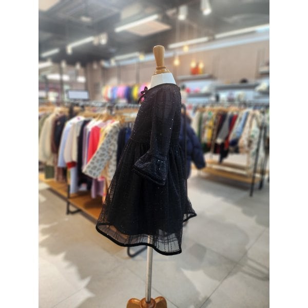 [파주점] (BK)루즈페-시퀀홀리데이드레스 74C1940003