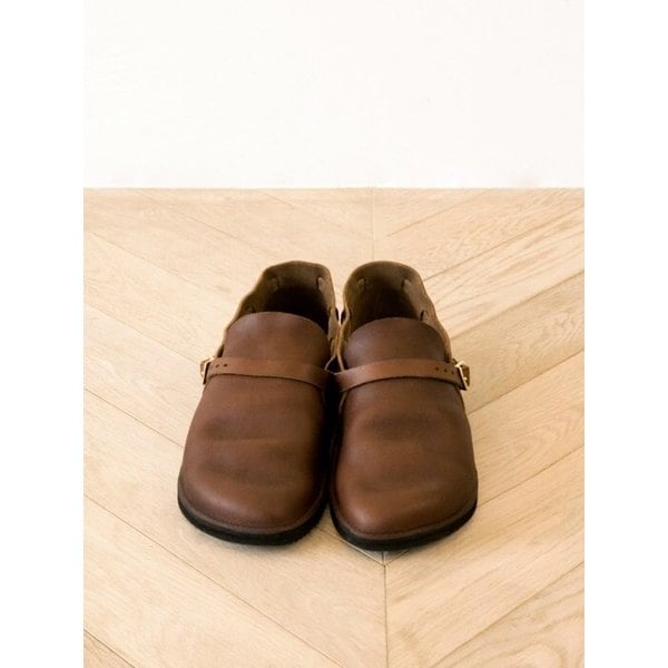 [MEN] Middle English, Brown