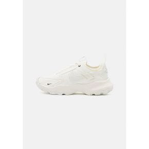 2910373 Nike 나이키 스포츠웨어 WTC7900 - 트레이너 세일/블랙