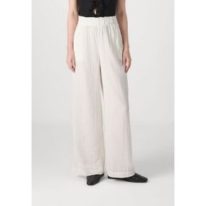 4749186 GAP GAUZE WIDE LEG - Trousers off white