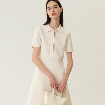 킨더살몬 RESORT23 Half Zip-Up Knitted Dress Cream