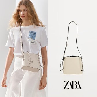  ZARA 자라 미니멀리스트 화이트 버킷 백