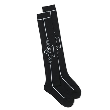 마크앤로나 W CD VERTICAL LOGO KNEE SOCKS (LR1YS72F)