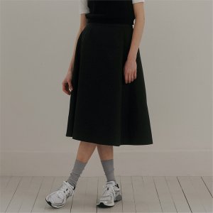 blank03 [블랭크03] structured cotton blend skirt (black)