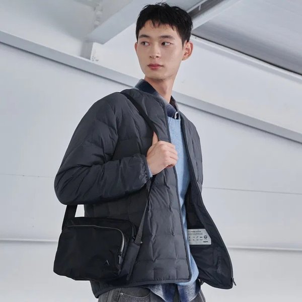 [부산점] 남성 모노 튜브 넥리스 다운자켓 7L72063