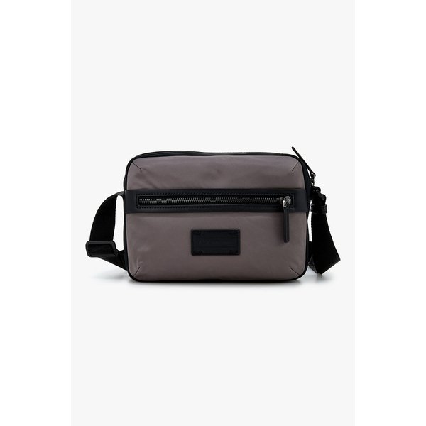 남성 로고 패치 크로스바디백 A415370006000