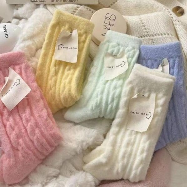 [옷자락] 여자 겨울 몽글 파스텔 부클 꽈배기 양말 5개 세트