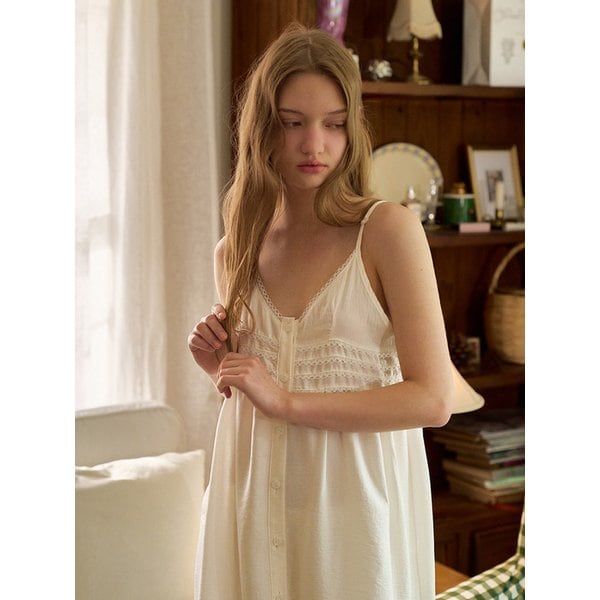 달리 나시 원피스 크림 (75D)