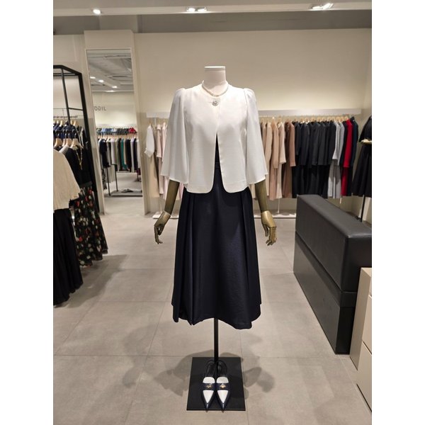 [파주점] 세트 원버튼 케이프 자켓 + 브이넥 셔링 원피스 JS5B0JK371,JS5B0OP321