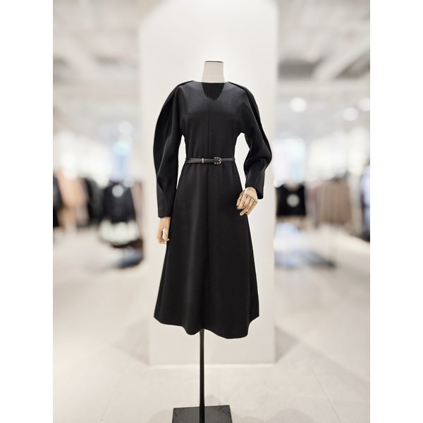 [파주점] [더아이잗컬렉션]모던 미니멀 플레어 원피스 CR2A0OP311