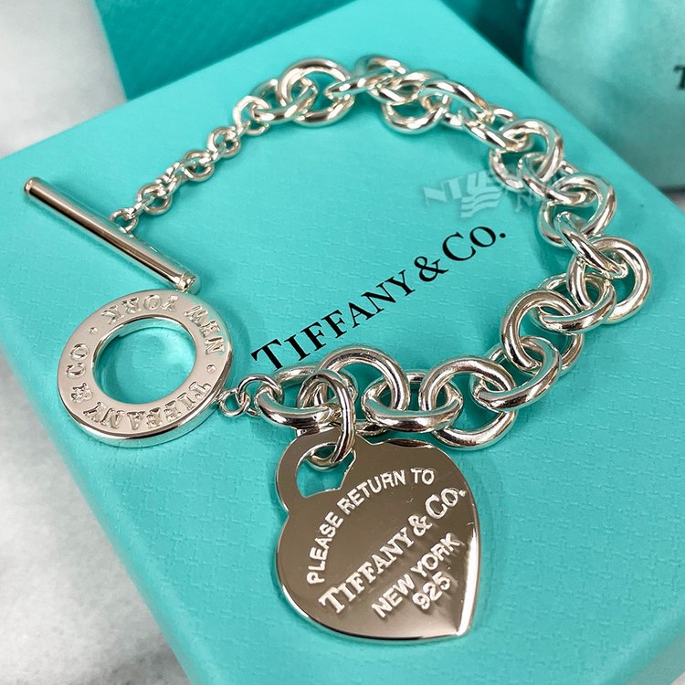 티파니앤코 하트 태크 토글 팔찌 Tiffany Heart Tag Toggle Bracelet, 신세계몰