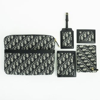 DIOR 디올 트래블 키트 가방 S5476CTZQ M928