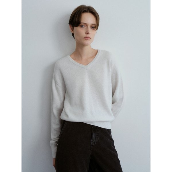 Basic wool v-neck knit (white melange)