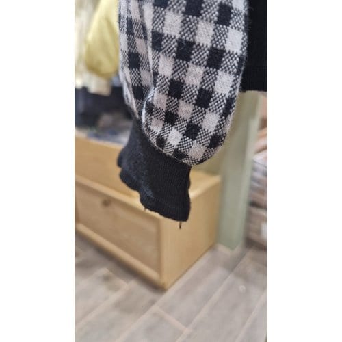 5f678dee10466ce4495b.jpg
