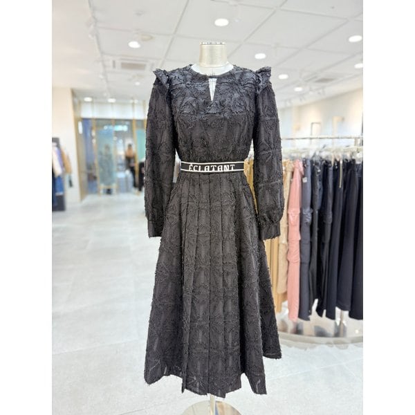 [부산점] 레터링 밴드 포인트 페미닌 롱 원피스 EQ4WO064