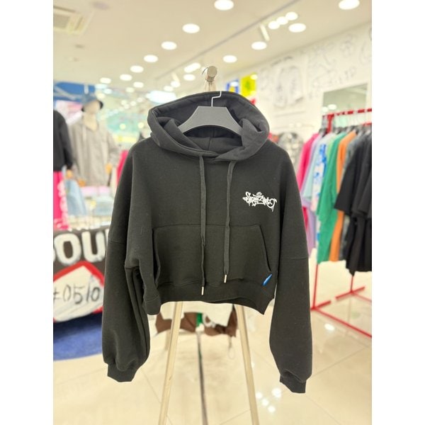 [여주점] 곰돌이 부클자수 크롭 후드티 JGZK30905