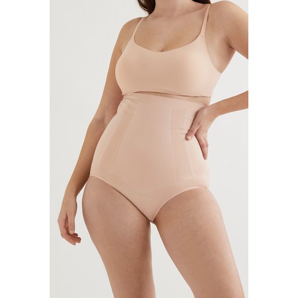 온코어 하이라이즈 브리프 베이지 7751388225862651