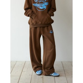 그린버터 Butter Wing Fluff Sweat Pants (Brown)