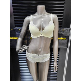 WONDERBRA 스타필드하남원더브라 원더핏 퍼펙트볼륨 레이스세트(BR3I18T/PT3I18T/LYE