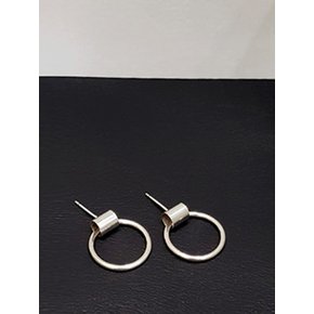 Pipe o-ring earrings