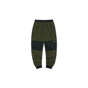 CU SIGNATURE LOGO FLEECE TECH PANTS 다크카키