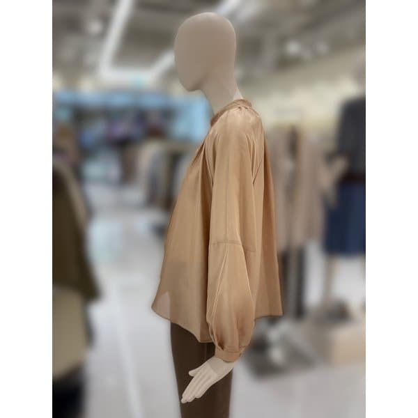 [부산점] [씨씨콜렉트] 하이넥 셔링 롱 슬리브 블라우스 (E254PSC161)
