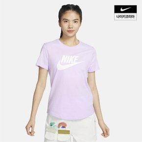 [나이키코리아공식]여성 나이키 스포츠웨어 에센셜 여성용 로고 티셔츠 DX7907-545